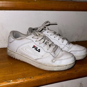 Fila Classic White Sneakers 6